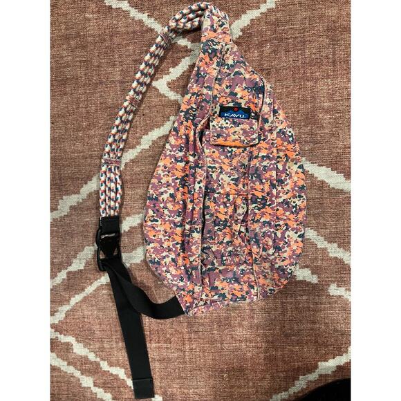 Kavu Rope Sling messenger Backpack - Picture 5 of 5